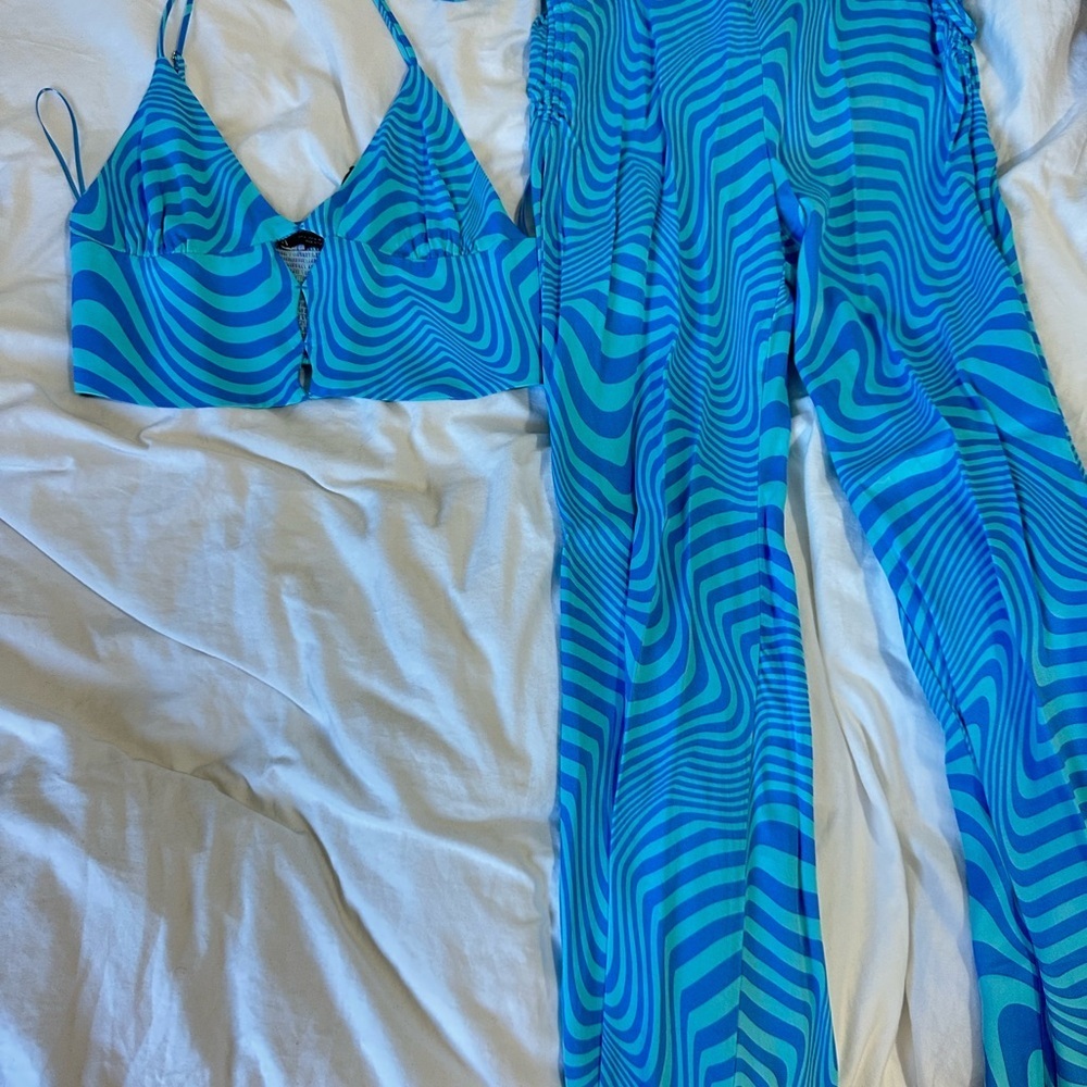 Zara Blue & Teal Swirl Crop Top